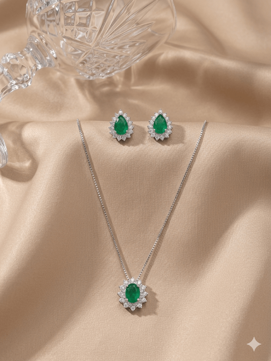 Emerald Royale Earrings - Maison Venus Noir