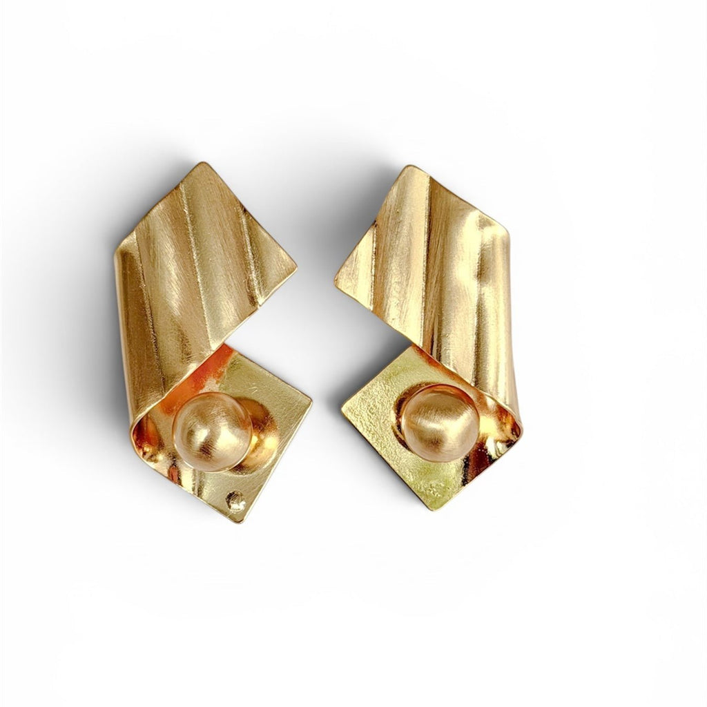 Golden Sculptural Ohrringe - Maison Venus Noir